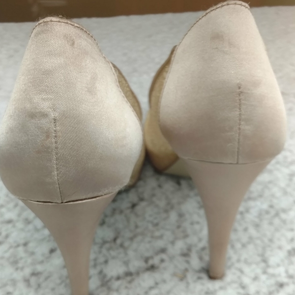 Shoe - Picture 3 of 3